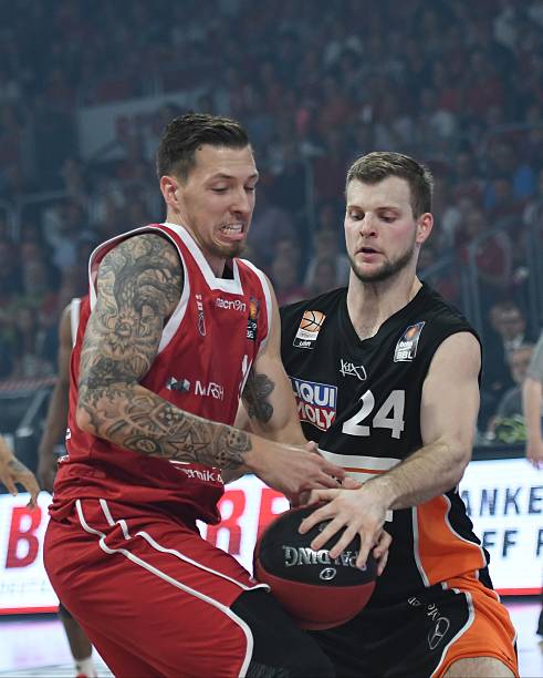 全球球迷的 全球球迷的